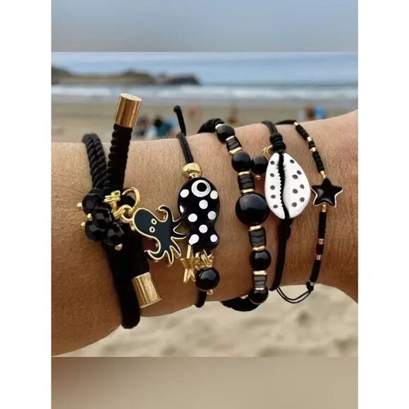 Anthropologie Jewelry - Fish bracelet set #2650
